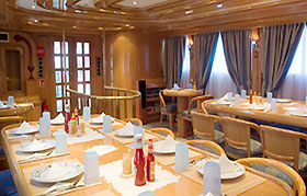 cyclone_salon cyclone_salon